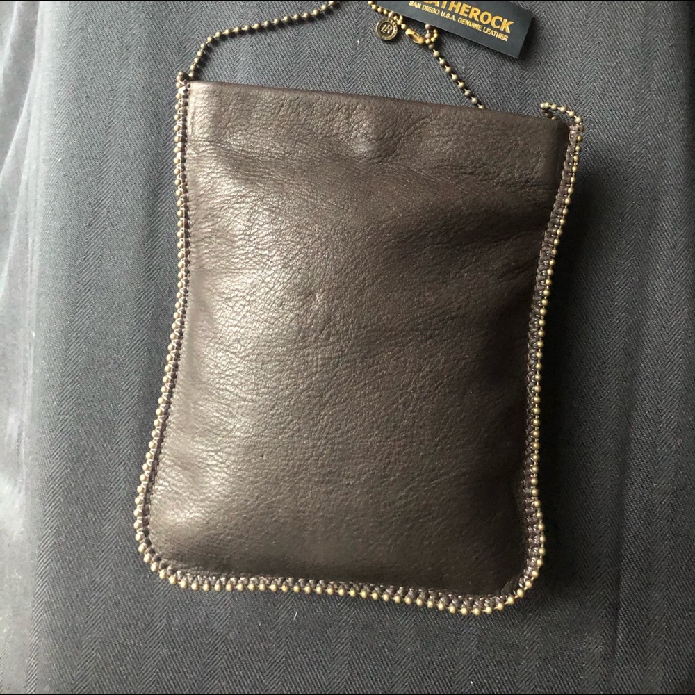 LEATHEROCK  leather cell phone pouch.